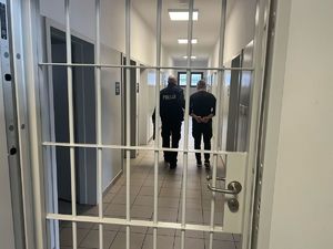 pomieszczenie dla osób zatrzymanych w Komendzie Powiatowej Policji w Lesku