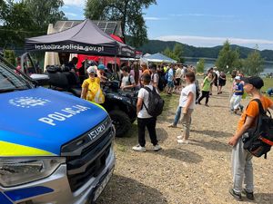 działania profilaktyczne nad wodami Jeziora Solińskiego w Polańczyku