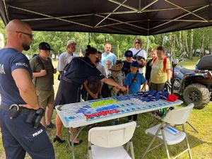 działania profilaktyczne nad wodami Jeziora Solińskiego w Polańczyku