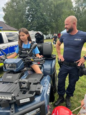 piknik profilaktyczny "Kreci mnie bezpieczeństwo w lecie" w Polańczyku, sobota 2 sierpnia 2025