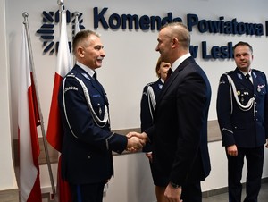 Uroczystość z okazji zdania i objęcia obowiązków służbowych na stanowisku Komendanta Powiatowego Policji w Lesku