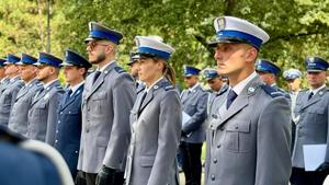 Uczestnicy obchodów Święta Policji w Mieleckiej jednostce policji