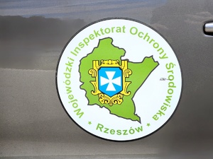 Inspektorzy Ochrony Środowiska i funkcjonariusze mieleckiej Policji podczas wspólnych działań