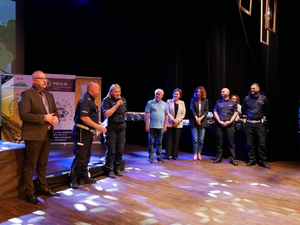 policjanci, organizatorzy Wojewódzkiego Finału Turnieju Bezpieczeństwa w Ruchu Drogowym