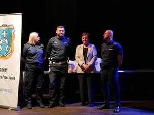 policjanci, organizatorzy Wojewódzkiego Finału Turnieju Bezpieczeństwa w Ruchu Drogowym