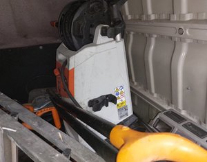 zabezpieczone narzędzia budowlane