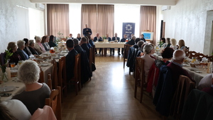 uczestnicy podczas debaty społecznej w Zadąbrowiu