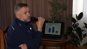 uczestnicy podczas debaty społecznej w Zadąbrowiu