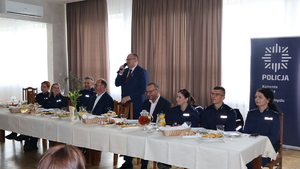 uczestnicy podczas debaty społecznej w Zadąbrowiu