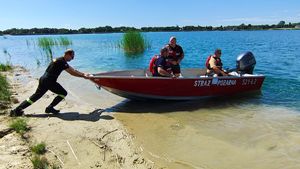 Wspólne patrole ze strażą pożarną na zbiornikach wodnych