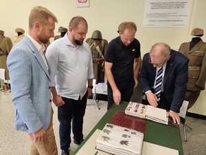 Wystawa z okazji 86 rocznicy wybuchu II wojny światowej