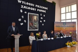 przeworscy policjanci biorą udział w konferencji