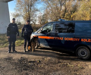 Policjanci wspólnie z SOK podczas działań
