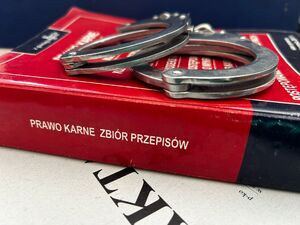 Kajdanki i kodeks karny