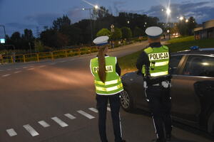 Policjanci podczas zabezpieczenia festiwalu