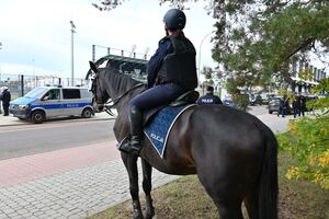 Policjanci podczas zabezpieczenia