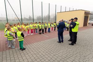 Działania prewencyjno-edukacyjne w Szkole Podstawowej w Stalach &quot;Bezpieczna droga do szkoły&quot;.