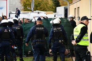 W Tarnobrzegu policjanci zabezpieczali mecz piłki nożnej o Puchar Polski