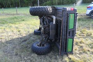 Groźny wypadek w Durdach. Ranne trzy dziewczynki, jadące czterokołowcem typu buggy