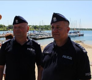 Wielka impreza nad Jeziorem Tarnobrzeskim - &amp;quot;Kręci mnie bezpieczeństwo w lecie&amp;quot; - insp. Jacek Juwa Zastępca Komendanta Wojewódzkiego Policji w Rzeszowie i mł.insp. Rajmund Murek Komendant Miejski Policji w Tarnobrzegu
