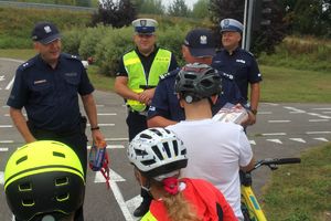 Bezpieczna jazda na hulajnodze – profilaktyczna akcja dla dzieci i młodzieży