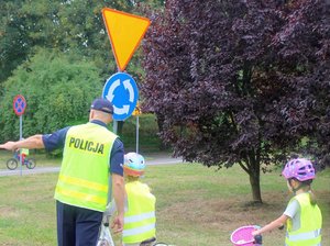 Bezpieczna jazda na hulajnodze – profilaktyczna akcja dla dzieci i młodzieży