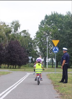 Bezpieczna jazda na hulajnodze – profilaktyczna akcja dla dzieci i młodzieży