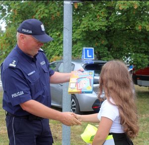 Bezpieczna jazda na hulajnodze – profilaktyczna akcja dla dzieci i młodzieży