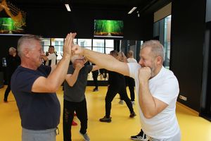 Policjanci szkolili ratowników medycznych