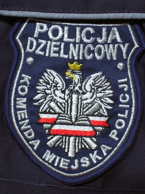 Naszywka z napisem Policja Dzielnicowy Komenda Miejska Policji w Tarnobrzegu