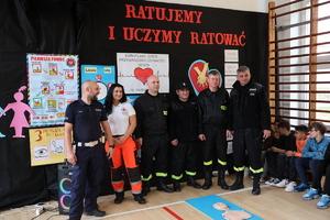 policjanci w trakcie działań