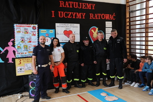 policjanci w trakcie działań